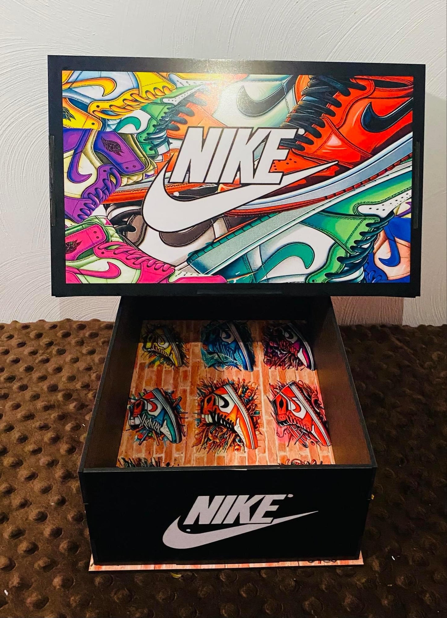 Sneaker gift keepsake box