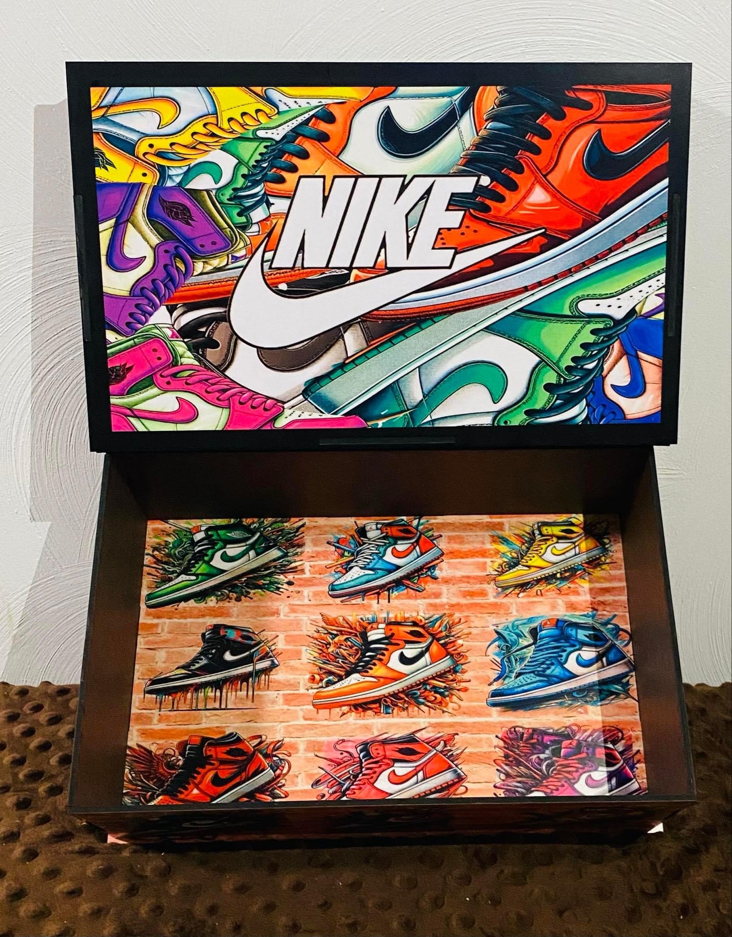 Sneaker gift keepsake box